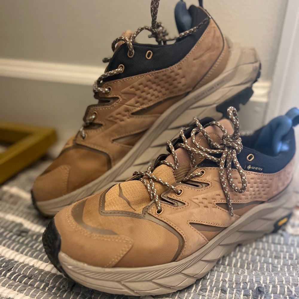 Only worn a handful of times. Hoka Anacapa Gortex low top women's shoes.